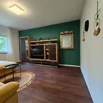 New 1 Bedroom Near Center And * Split